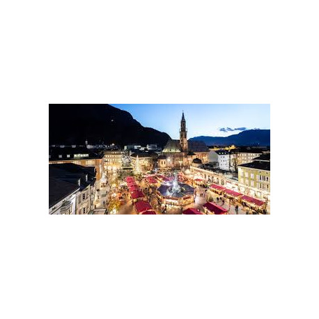 MERCATINI DI NATALE A BOLZANO E SHOPPING A THUNIVERSUM